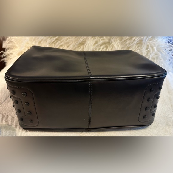 NEW Tod’s Miky Zip Medium - Black - Picture 6 of 7